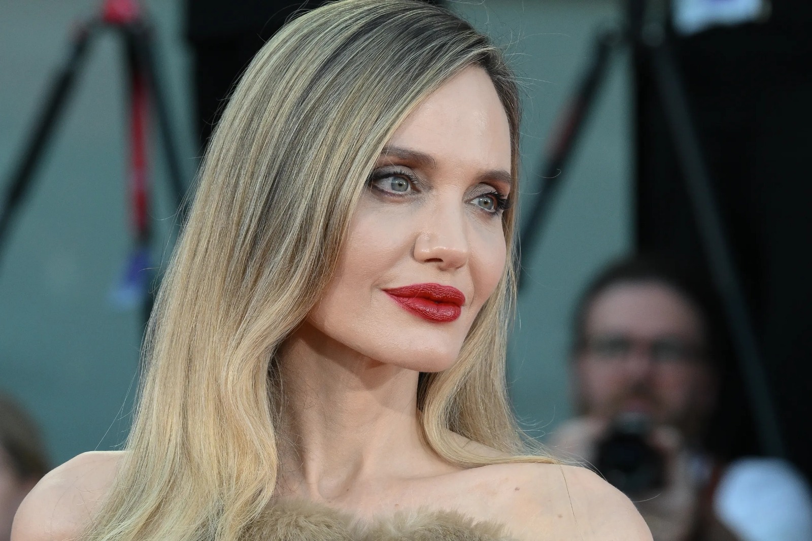 Angelina Jolie, the Hollywood actress, was spotted with a young man older than her, British rapper Akala. Jolie, 49, publicized their affair.